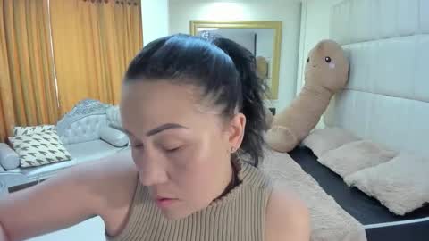 gabriela online show from November 19, 3:23 pm