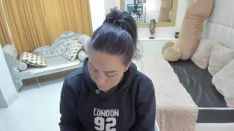 gabriela online show from April 28, 5:39 pm