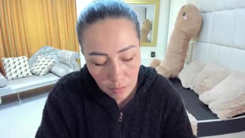 gabriela online show from November 12, 4:27 pm