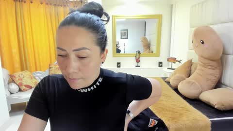 gabriela online show from September 11, 6:08 pm