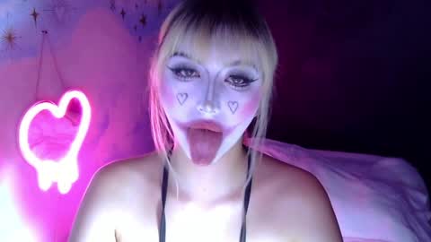gabygumms online show from June 6, 5:36 am