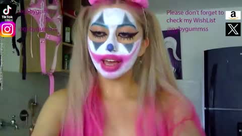 gabygumms online show from October 3, 2:22 pm