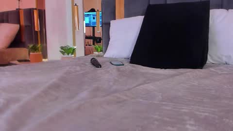 Gaby online show from November 7, 9:09 pm