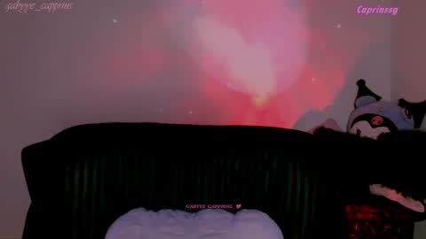 gabyye capprins online show from March 8, 12:18 am