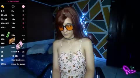 Gala Dimou  online show from September 25, 5:06 am