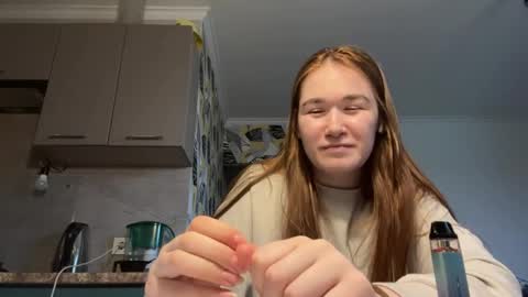Lana online show from April 24, 1:58 pm