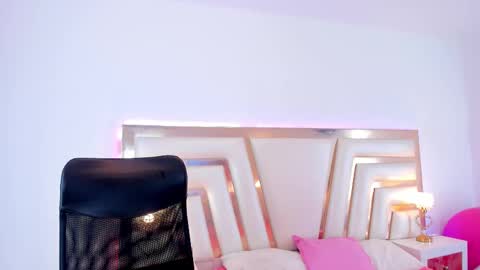 geminisclark online show from October 21, 12:31 pm