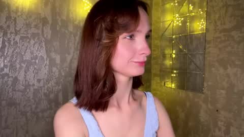 Riana online show from May 3, 1:25 pm