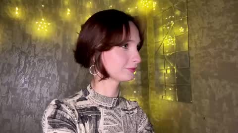 Riana online show from May 1, 4:37 am