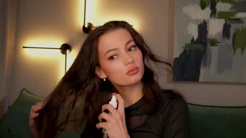 georgiamorandi online show from December 13, 11:23 am