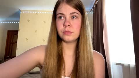 Amy is here ntmuMy TG MaevAmy online show from April 12, 6:16 am