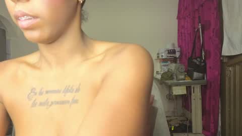 georgiss_ online show from June 5, 6:52 am
