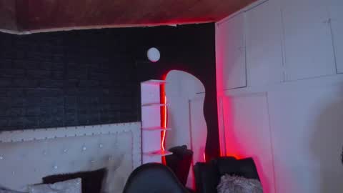 Allison  online show from February 12, 1:19 am