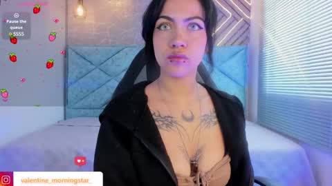 Gia online show from December 22, 3:22 pm