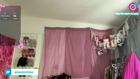 Gia online show from March 24, 5:51 pm