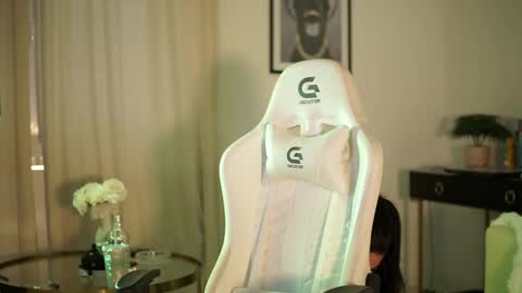 giainked online show from February 13, 8:16 am