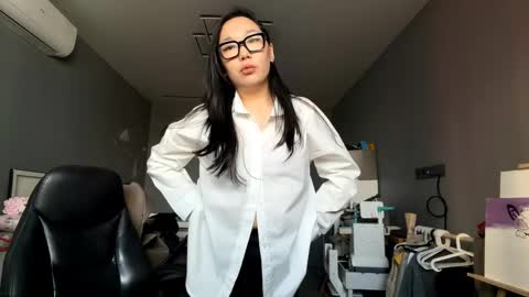 Agatha online show from April 18, 8:28 am