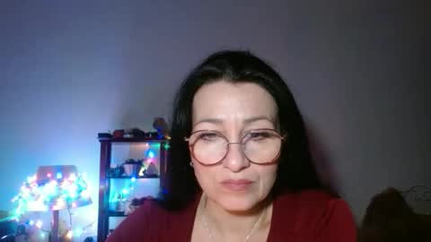 GinaONeon online show from January 18, 8:05 pm