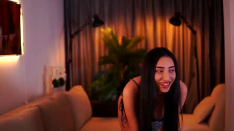 Gina online show from February 19, 8:10 pm