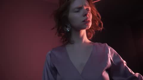        im expecting 350 thumbs up on my altar   online show from October 7, 10:03 pm