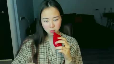 Ginny online show from March 8, 6:24 pm