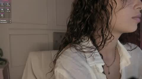 Gio online show from April 14, 3:23 pm