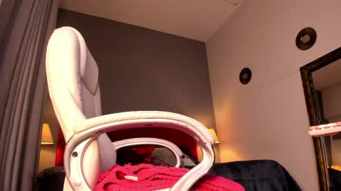 Giovanna  online show from June 2, 5:08 am