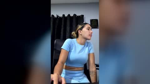 girlpinkxx online show from March 5, 12:17 am