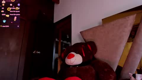 . Gisel Reyes . online show from November 7, 9:20 pm