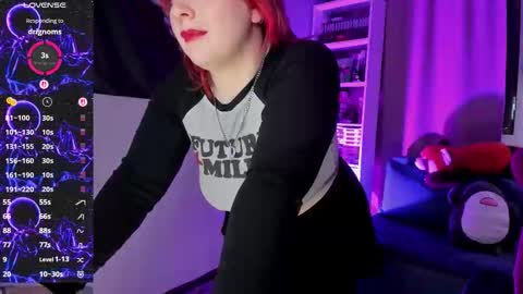 AlexaMillis online show from February 25, 10:52 pm