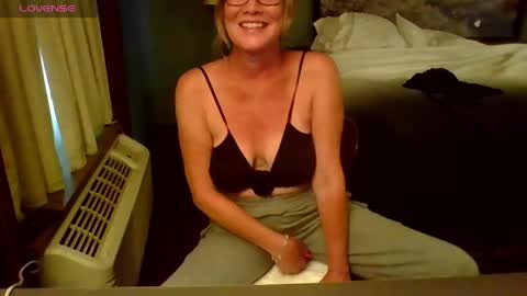 Gwendolyn online show from June 4, 1:11 am