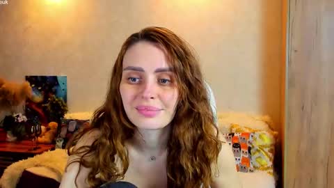 Gloria Wood online show from March 24, 6:35 pm