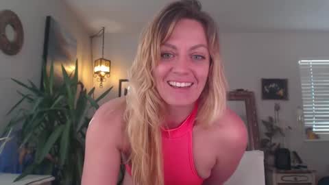 Alisha Dallas online show from February 21, 11:54 pm