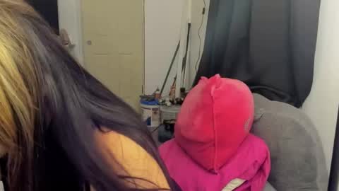 Kallie online show from February 28, 3:59 am