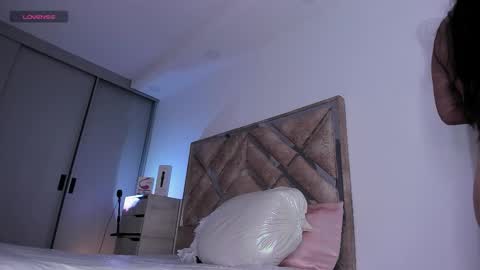 Linda online show from October 29, 7:05 pm