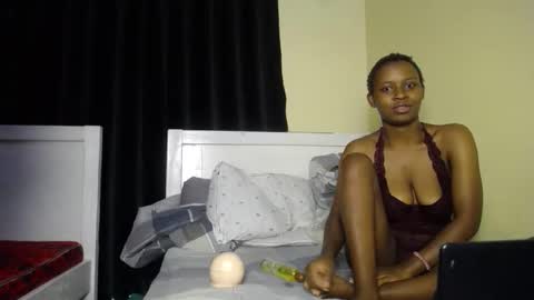 golden_melanin5 online show from February 13, 12:45 am