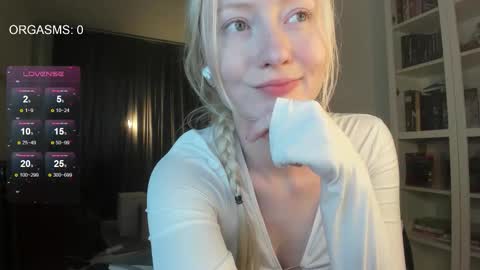 SOPHIE online show from September 25, 1:32 pm