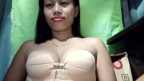 GorgeousPinay babe online show from October 8, 9:46 am