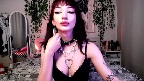    online show from January 12, 7:32 am