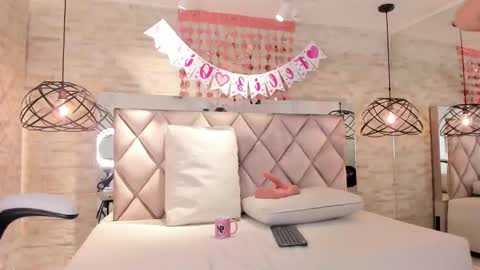  GRACE online show from February 6, 12:19 pm