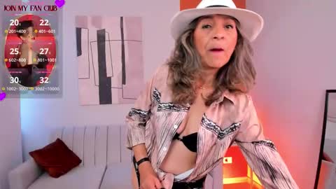 Zuly online show from September 27, 8:27 pm