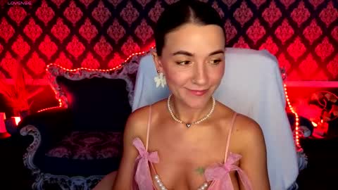 gracefulmichelle online show from April 1, 7:00 pm