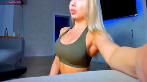 Anny online show from July 4, 3:52 pm