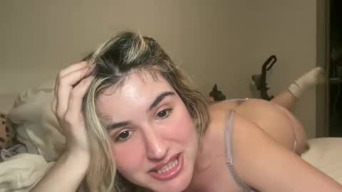 grrlgod online show from March 9, 1:25 am