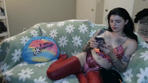 grumpytwo online show from December 19, 2:23 am