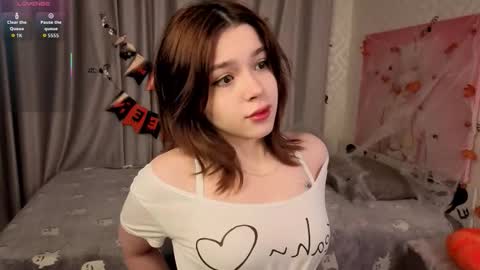 Lisa online show from November 4, 1:21 am