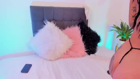 Samy Velvet    dayatorres 23 Followme online show from March 4, 7:01 pm