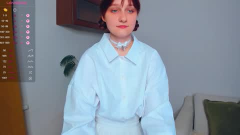 Chloe online show from September 17, 7:01 pm