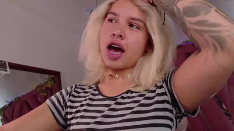 Haely online show from January 10, 12:32 pm