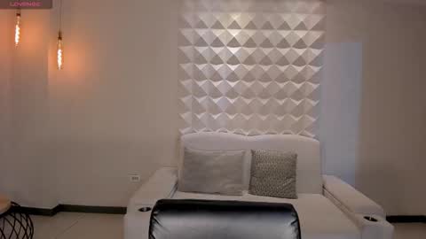 Hailey online show from March 25, 11:35 am